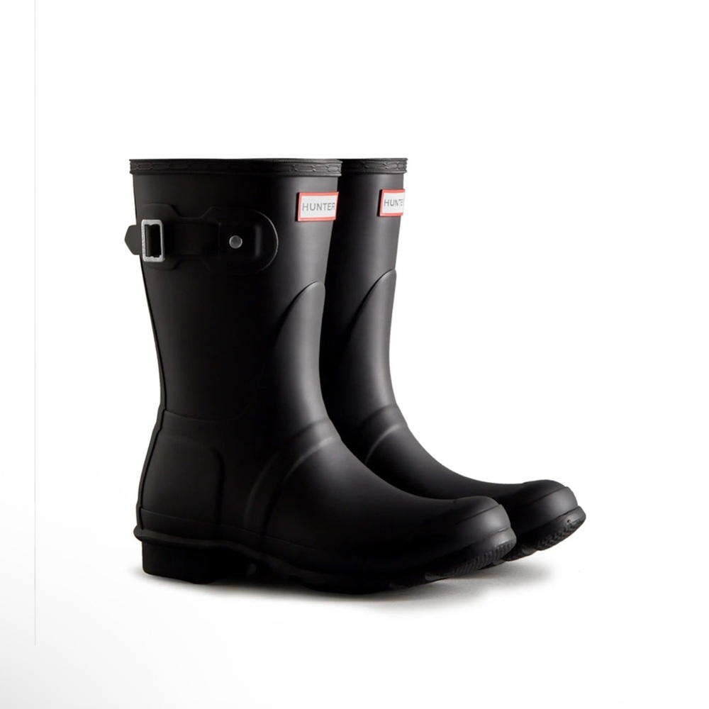 Hunter Original Short Mid-Calf Rain Boots Farm Boots in Black Women's